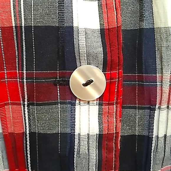 Christopher & Banks Stretch Plaid Button Down Blouse. Size Large. NWOT - Picture 6 of 11